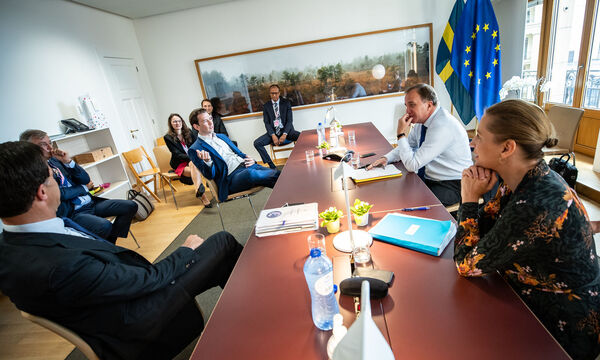 Kanzler Kurz mit seinen „frugalen“ Mitstreitern Mark Rutte, Stefan Löfven und Mette Frederiksen (von vorn links im Uhrzeigersinn).