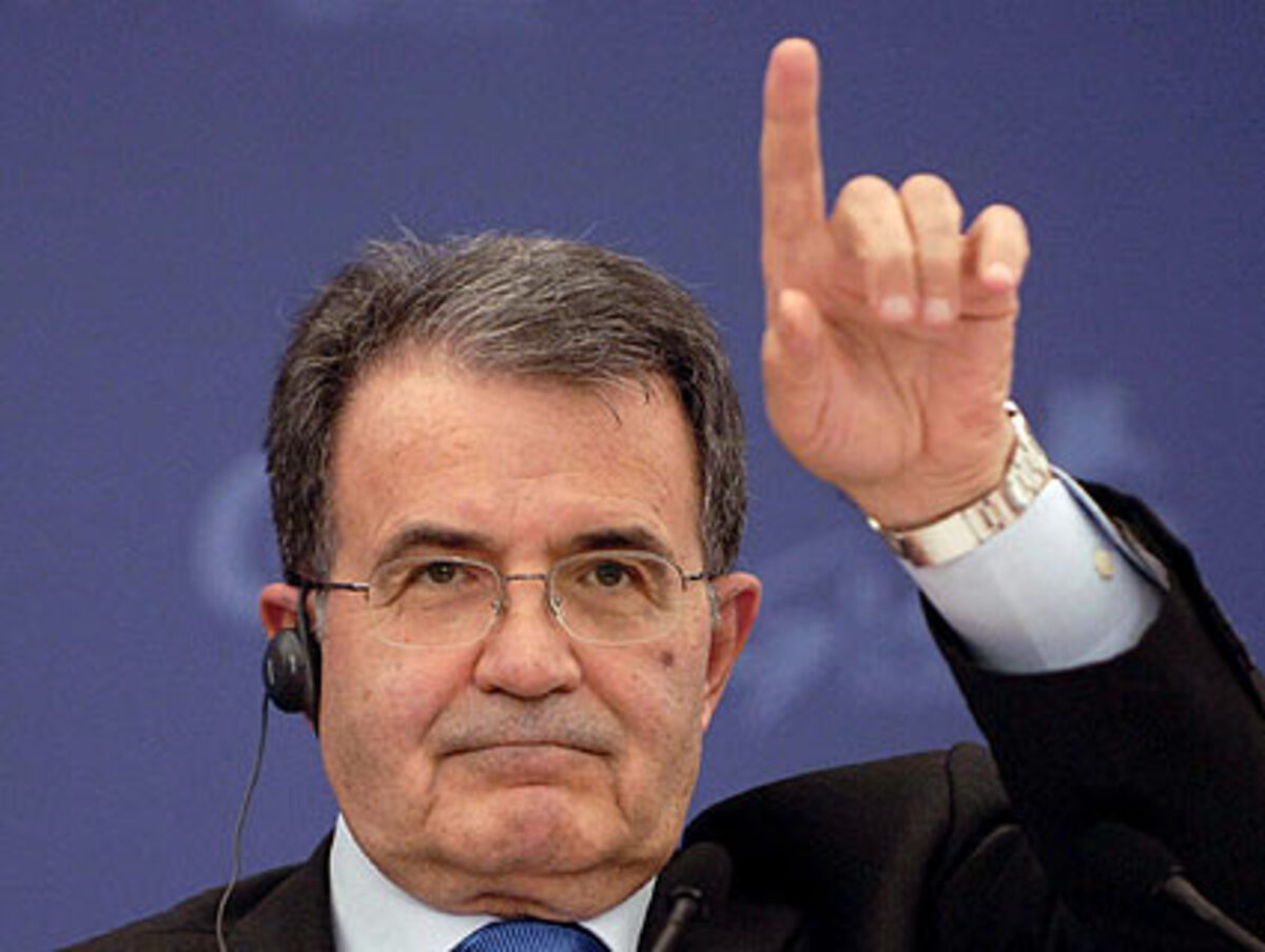 In seiner ersten Amtszeit von 1996 bis 1998 hatte er aber bereits drei Mal an den Gipfeln teilgenommen, und als Präsident der EU-Kommission war er auch schon sechs Mal dabei. Von 1996 bis 1998 Neben Blair, Bush und Putin zählt er damit zu den erfahrenen Gipfelteilnehmern.