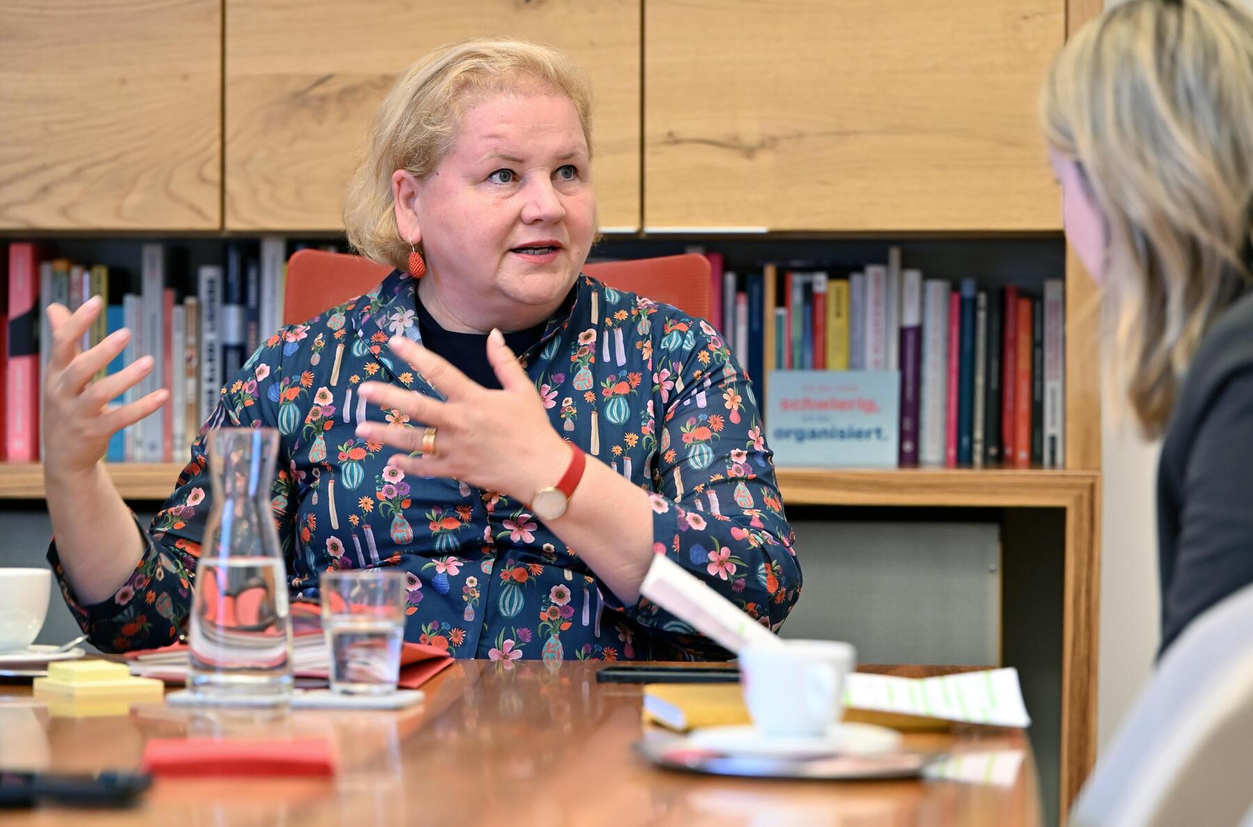 Wird die Lohntransparenz rechtzeitig umgesetzt? „Habe Millionen für Strafzahlungen nicht“ [premium]