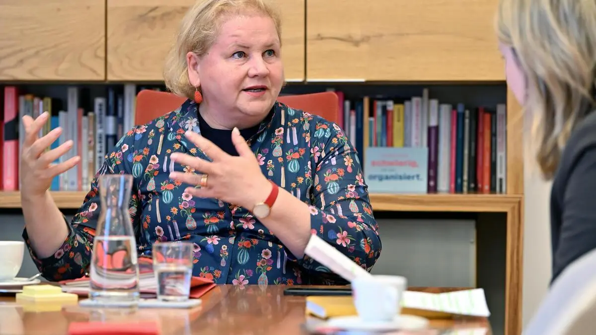 Arbeitsministerin-Schumann-Habe-Millionen-f-r-Strafzahlungen-nicht-premium-