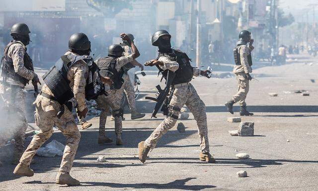 FILES-HAITI-POLITICS-UNREST