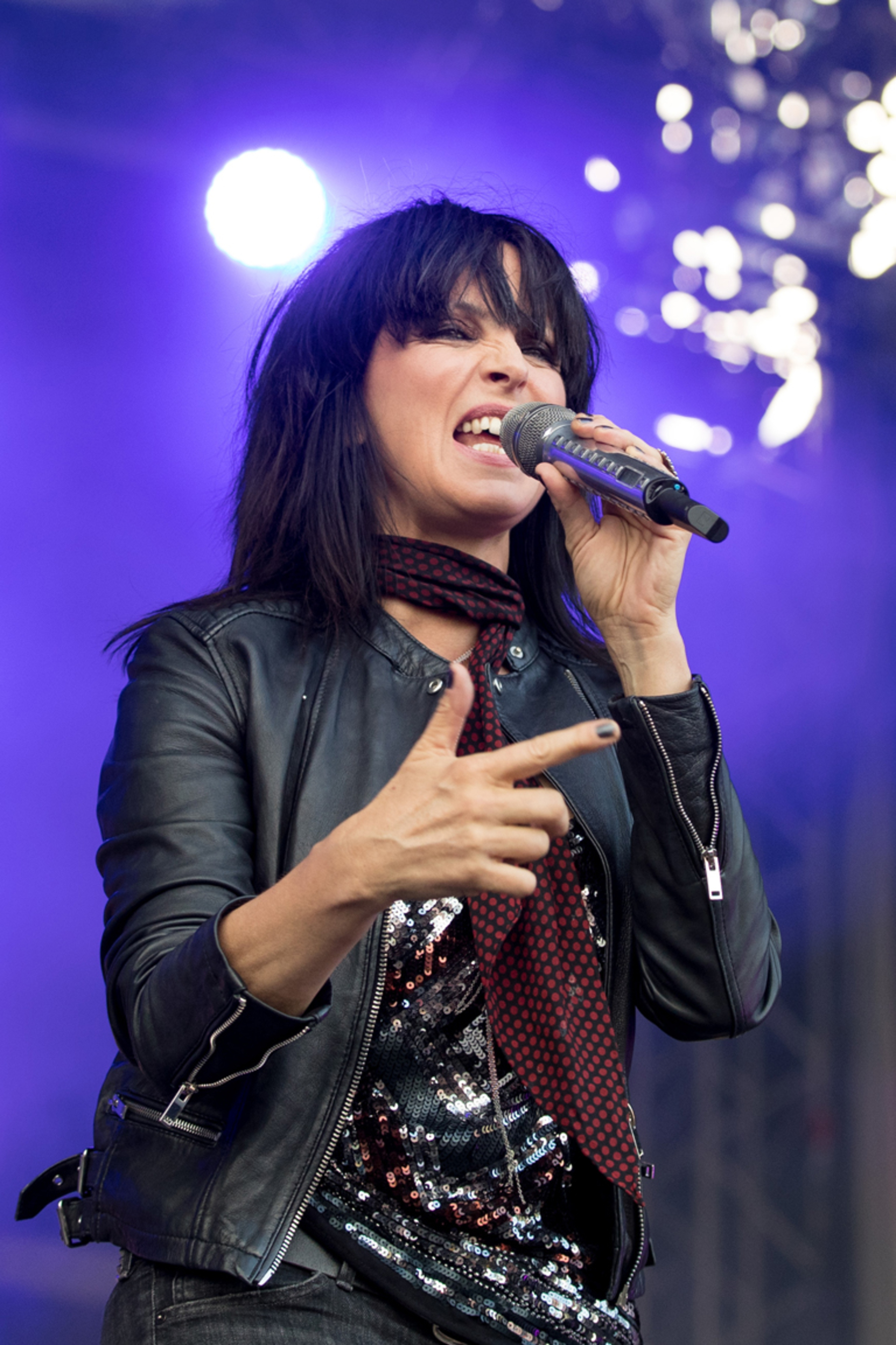 Die Neue "Deutsche Welle"-Star Nena lebt seit vielen Jahren mit Philipp Palm eine "offene, freie Beziehung". Der Schlagzeuger ist zwölf Jahre jünger als die 56-jährige Nena.  