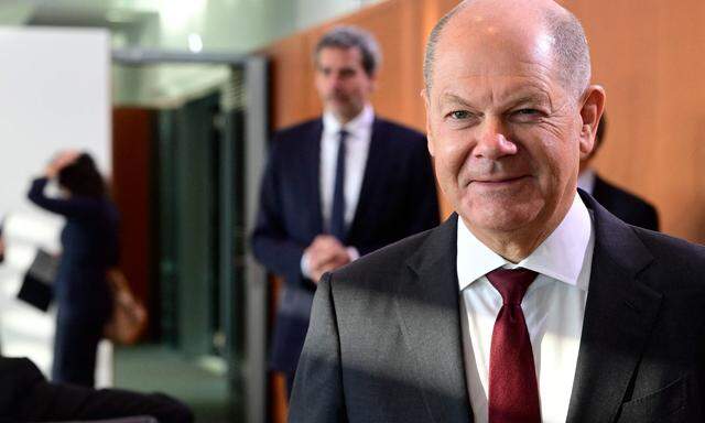 German Chancellor Olaf Scholz arrives for the weekly meeting of the German cabinet at the Chancellery in Berlin on January 10, 2024. (Photo by JOHN MACDOUGALL / AFP)
