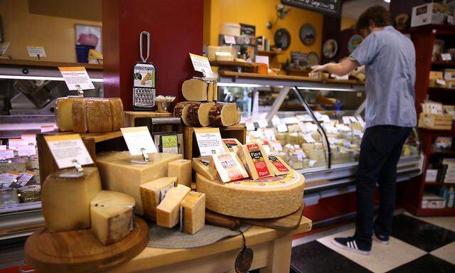 US-U.S.-PROPOSES-TARIFFS-ON-EU-PRODUCTS-SUCH-AS-CHEESE,-OLIVE-OI