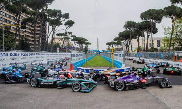Rom erlebt heute das 52. Rennen der Formel-E-Geschichte. Die WM-Wertung führt vor dem Auftakt der Europa-Serie der Portugiese Antonio Felix da Costa an. [ 