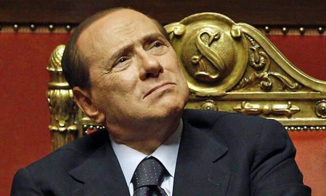 Krise BerlusconisPartei zieht Senat