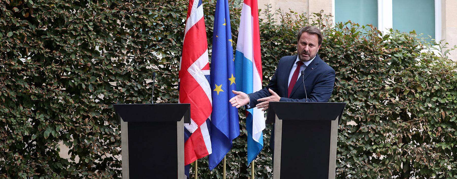 Die britische Lücke: Luxemburgs Regierungschef, Xavier Bettel, beklagte am Montag das Fernbleiben des Premierministers Boris Johnson von einer Pressekonferenz.