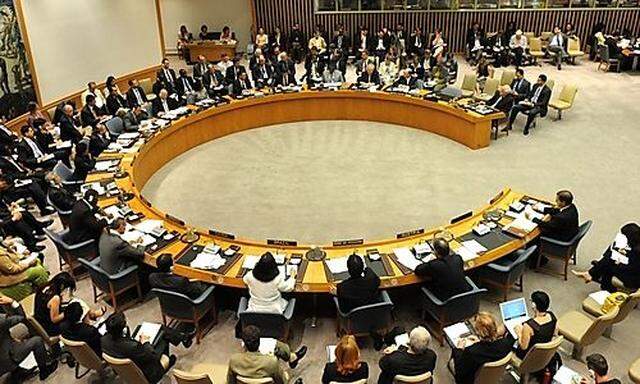Members of the U.N. Security Council meet at the United Nations, Monday, May 31, 2010. Israeli naval 