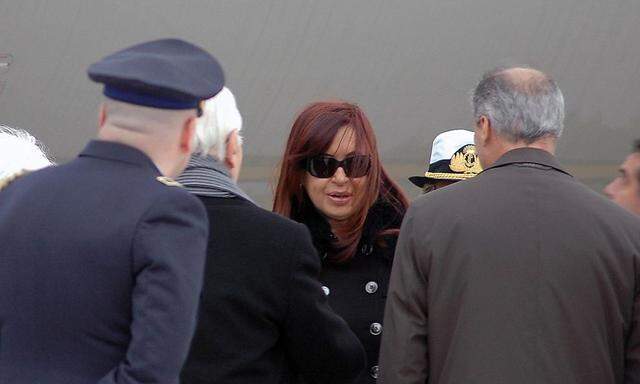 Cristina Fernandez de Kirchner bei ihrer Ankunft am Flughafen Ciampino in Rom.