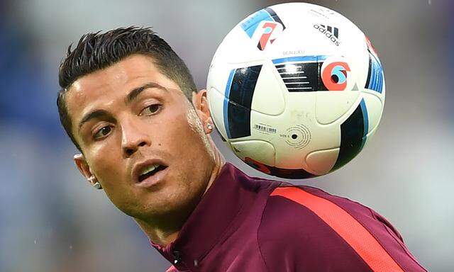 Tricks, Bälle, Ungemach: Ronaldo. 