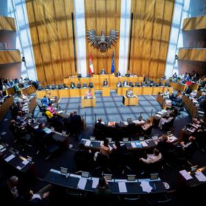 Blick in den Plenarsaal