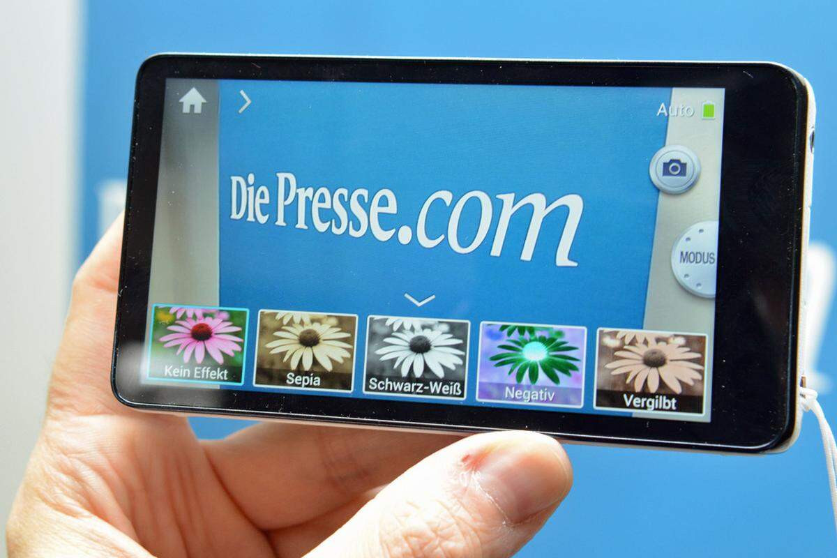 Die Kamerafunktionen sind über den Touchscreen einfach zu bedienen. Über einen Button lassen sich diverse Filter aufrufen.