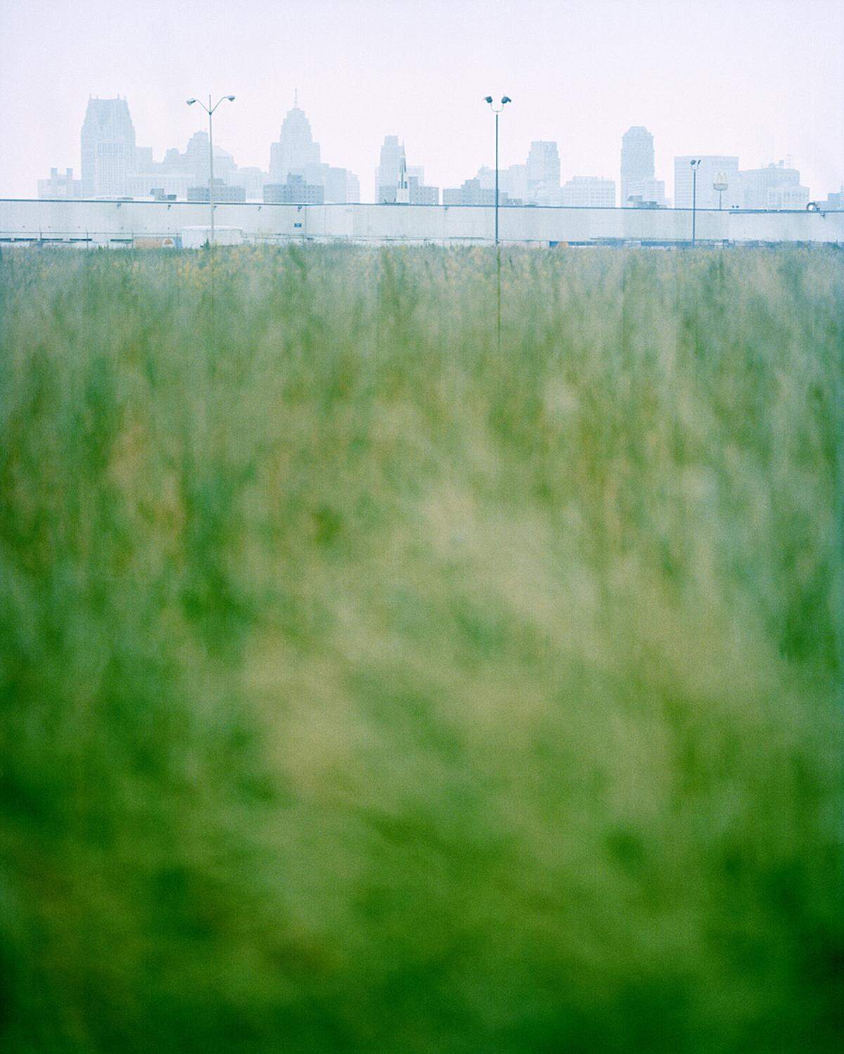 Einen völlig anderen Ansatz verfolgte die deutsche Fotografin Karin Jobst mit ihrem Fotoband "Detroit for John, Mary Lou and Mr. Duke". Sie reiste 2010 nach Detroit, um eine neue Perspektive auf die Stadt zu zeigen. Foto aus: Karin Jobst "Detroit for John, Mary Lou and Mr. Duke", Verlag Kehrer, 2011, 30 Euro