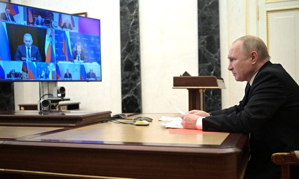 January 21, 2022. - Russia, Moscow. - Russian President Vladimir Putin holds a meeting with permanent members of the Rus