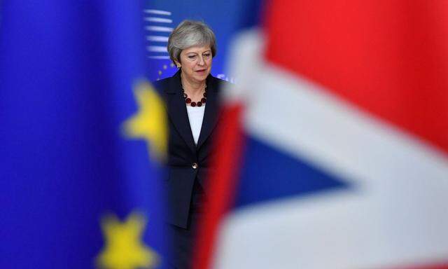 Theresa May - zwischen EU und Großbritannien