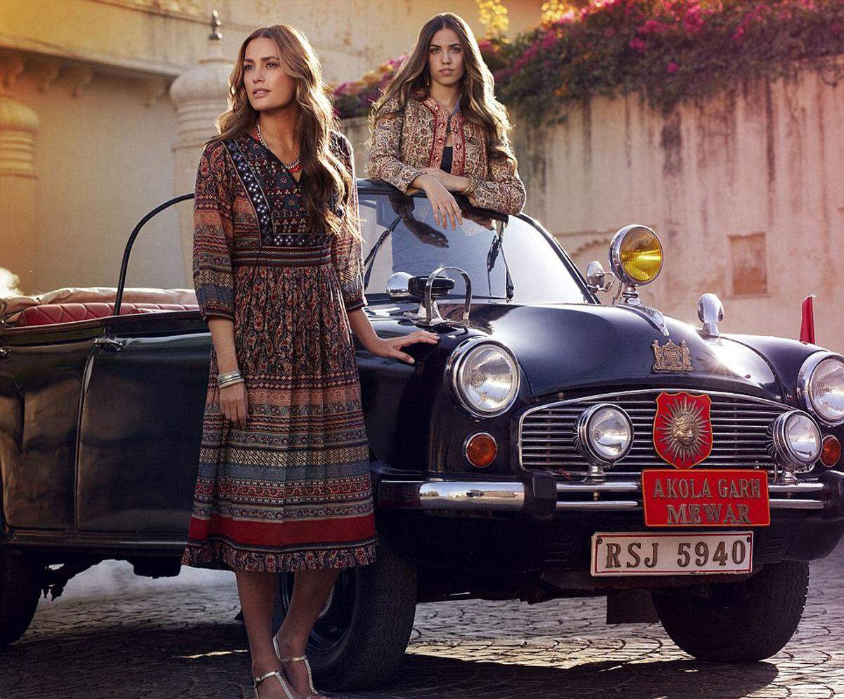 Als Model-Duo traten auch schon Yasmin Le Bon und Tochter Amber  in der Werbung für das Label Monsoon  auf. Le Bon, eines der bestbezahlten Models in den 1980er Jahren, war unter anderem auf dem Titelbild der ersten britischen Elle zu sehen.