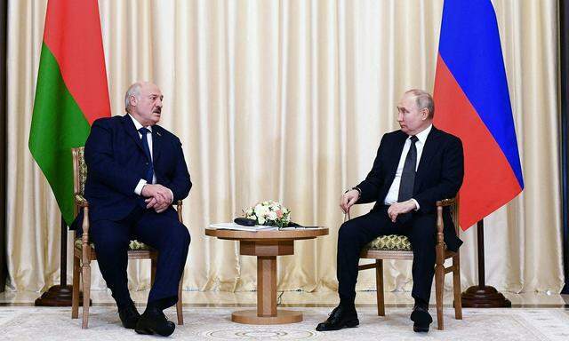Der belarussische Präsident Alexander Lukaschenko und Kremlchef Wladimir Putin. 