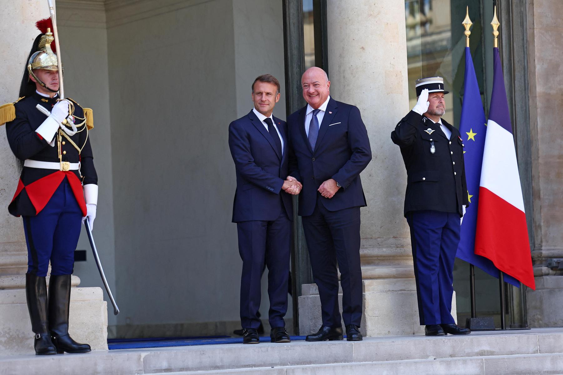 Zu Besuch bei Emmanuel Macron: Ein Erbe der „Frugalen vier“ in Paris [premium]