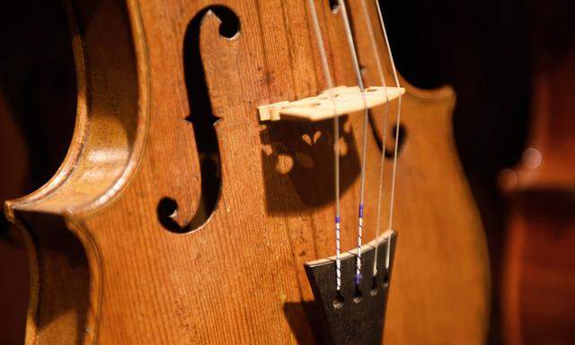Eine Geige des Wiener Geigenbauers Gabriel Lemböck wird gesucht.