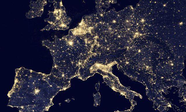Satellitenaufnahmen in der Nacht sind nicht nur wunderschön anzusehen. Man kann auch viele Informationen daraus ablesen.
