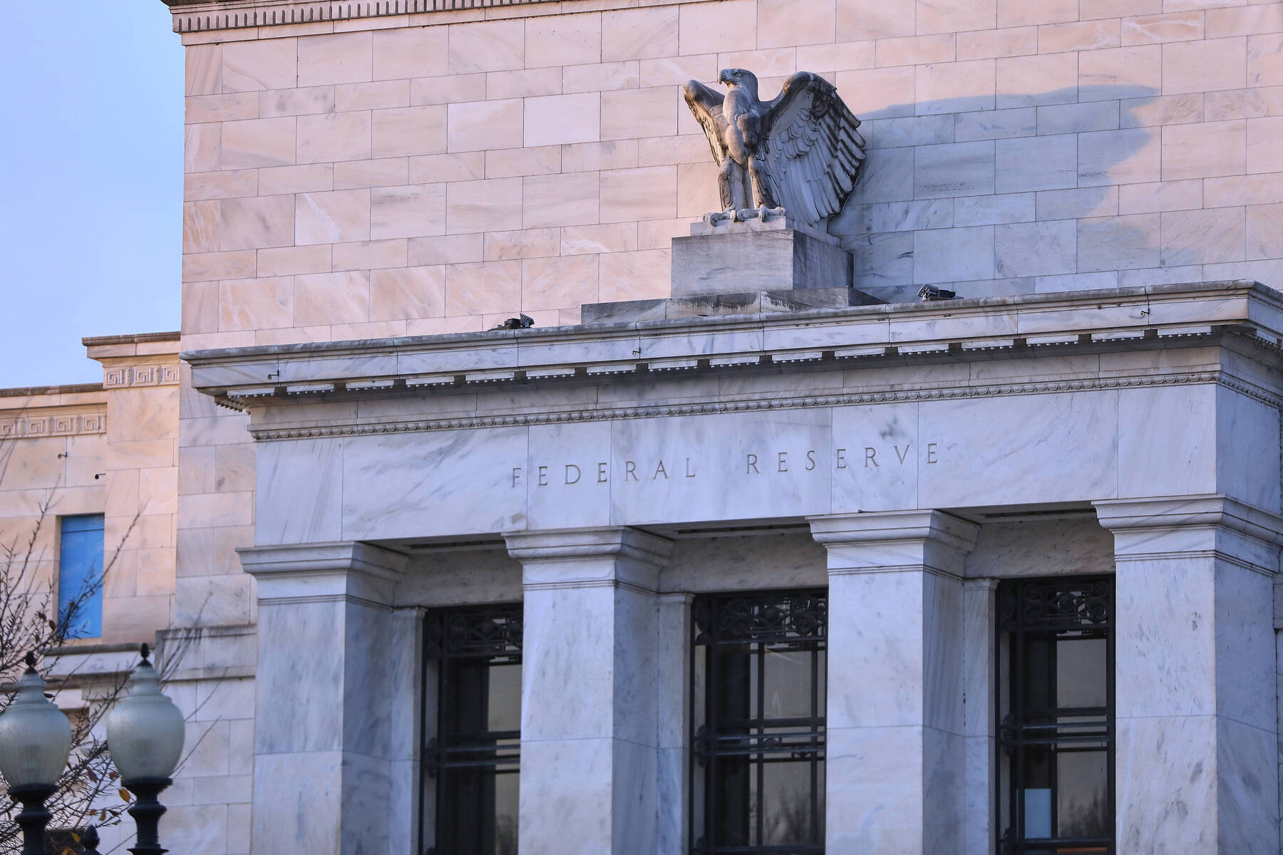 US Banks Pass Federal Reserve Stress Test Amid Recession Scenario