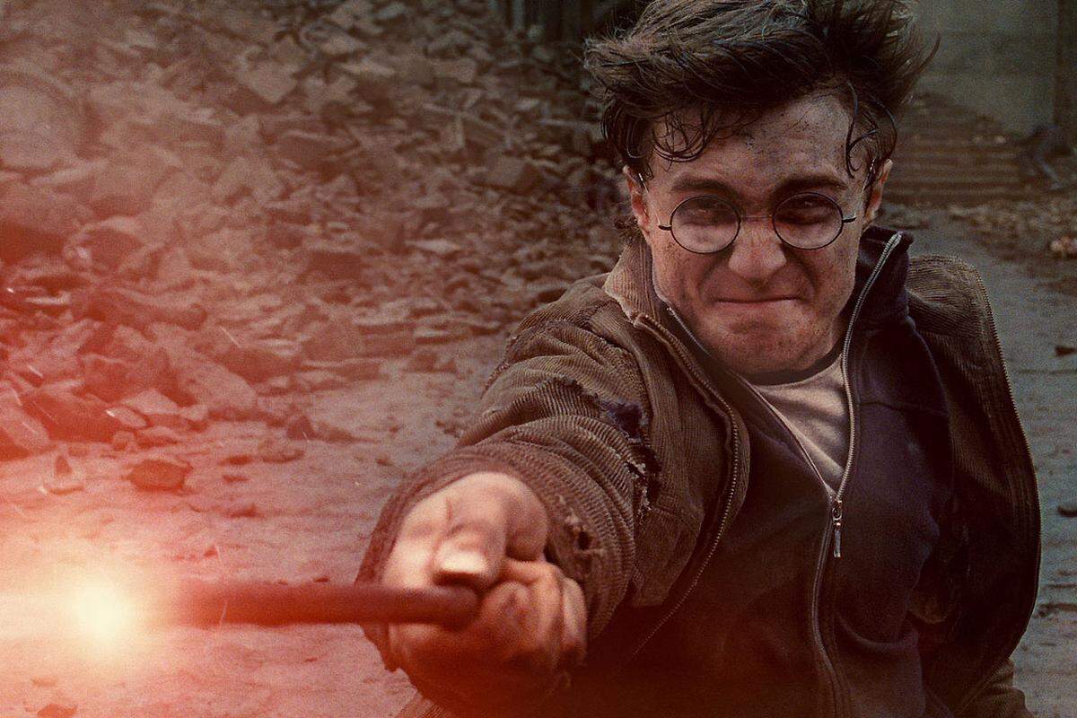 Mit 1,342 Milliarden Dollar in den Kinokassen liegt der finale Part der Harry Potter-Reihe "Harry Potter und die Heiligtümer des Todes: Teil 2" (2011), auf Platz acht der erfolgreichsten Filme.
