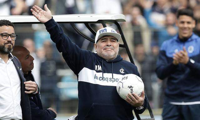 Diego Maradona, zu Tränen gerührt