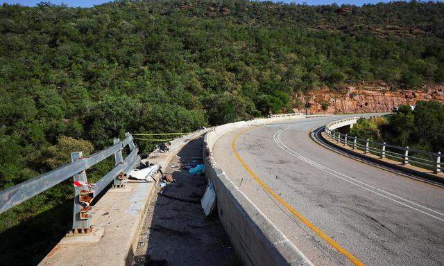Die Absturzstelle auf der Brücke bei Mamatlakala, im Nordosten Südafrikas.