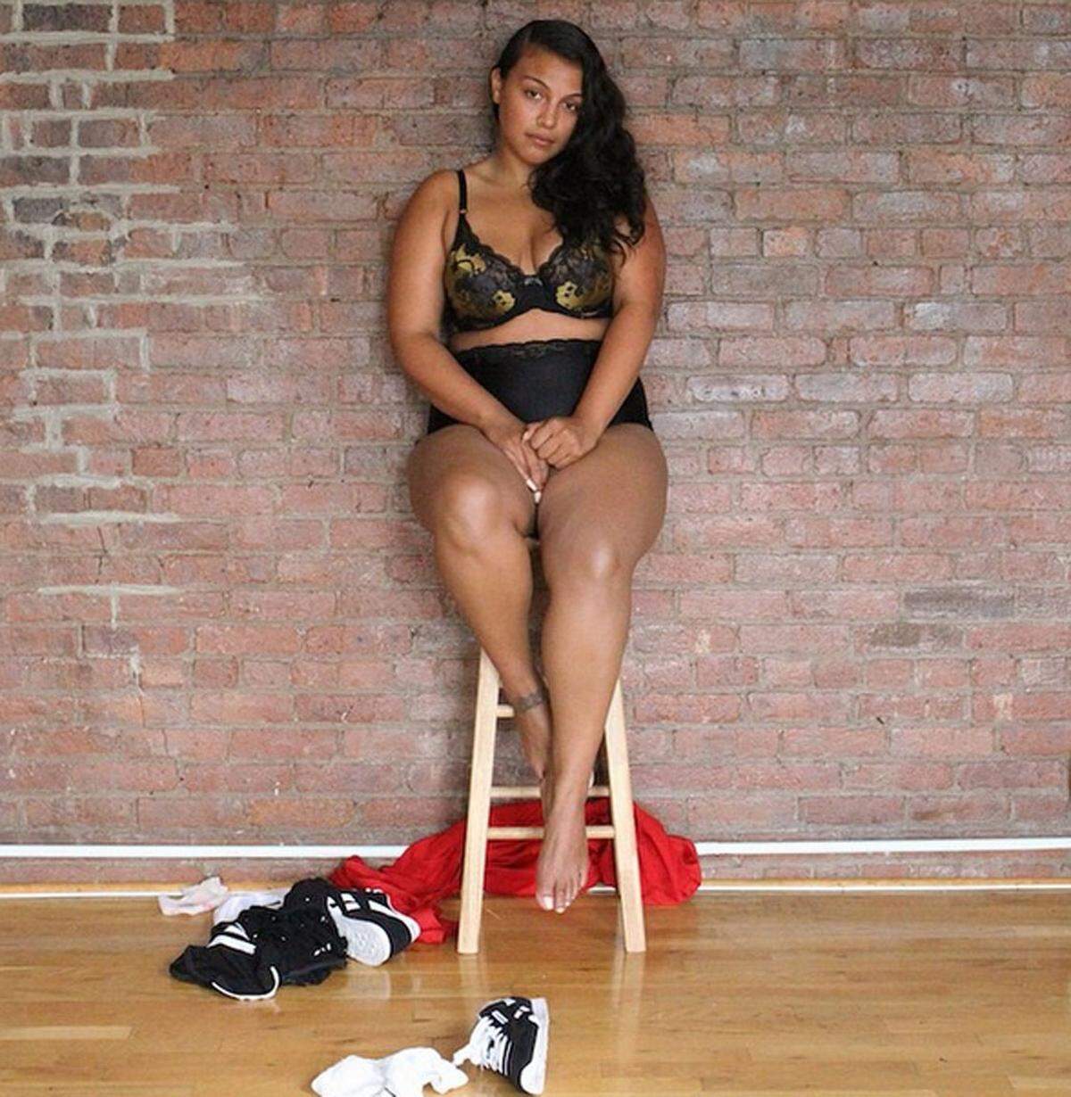 Plus-Size Model und Bloggerin Paloma Elsesser fühlte sich überall fremd und kämpfte mit Depressionen und Drogenabhängigkeit.