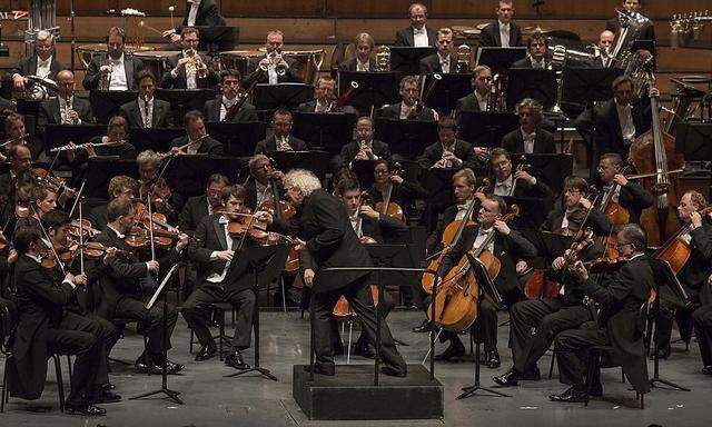 Fordernd: Sir Simon Rattle, Chefdirigfent der Berliner Philharmoniker