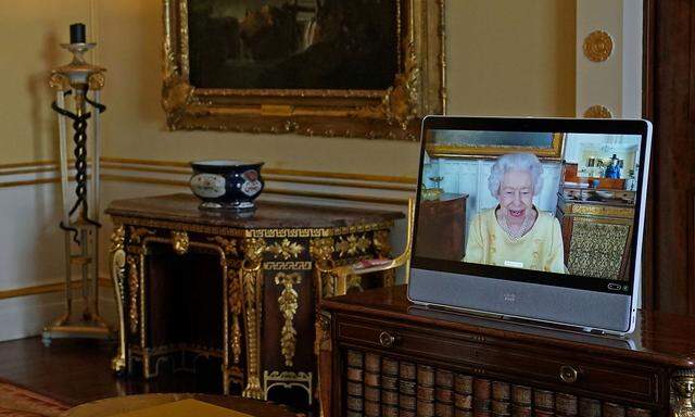 Archivbild: Virtuelle Audienz im Buckingham Palace.
