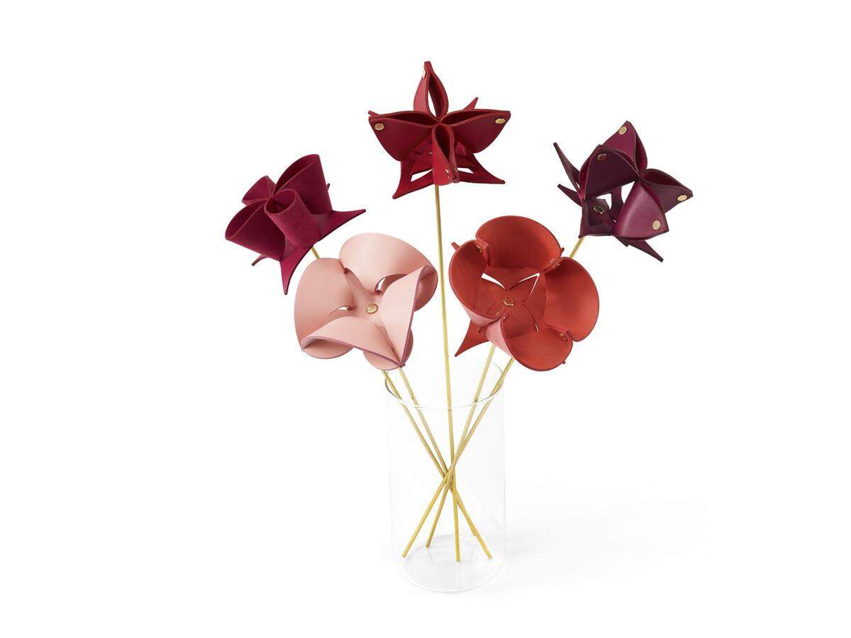 Ein weiteres Beispiel: Die Origami-Blumen von Atelier Oï.