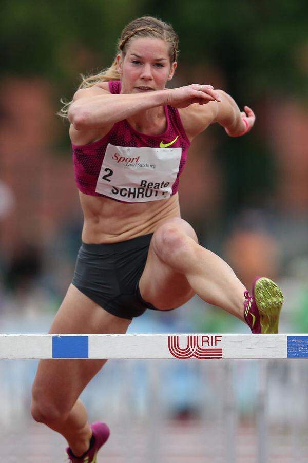 Alter: 26 Jahre  100 Meter Hürden  Persönliche Bestleistung: 12,82 Sekunden (ÖR)  Schrott erreichte bei Olympia 2012 in London mit dem Finaleinzug ihr bisheriges Karriere-Highlight. Sie rangiert in der aktuellen Europa-Rangliste auf Platz 35.