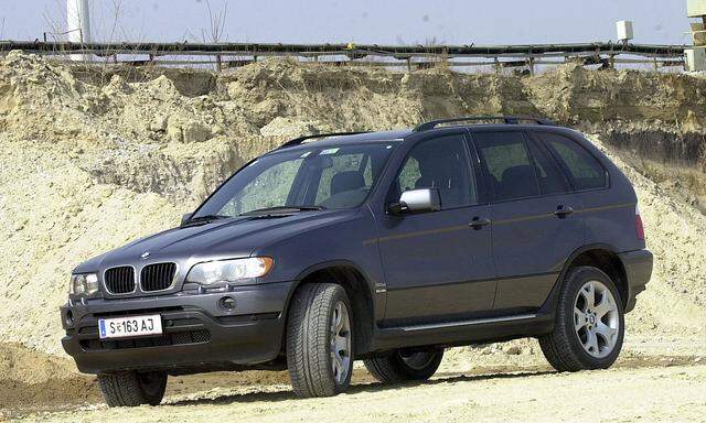 BMW ruft alte X5 und 5er-Modelle wegen gefährlichen Airbags zurück