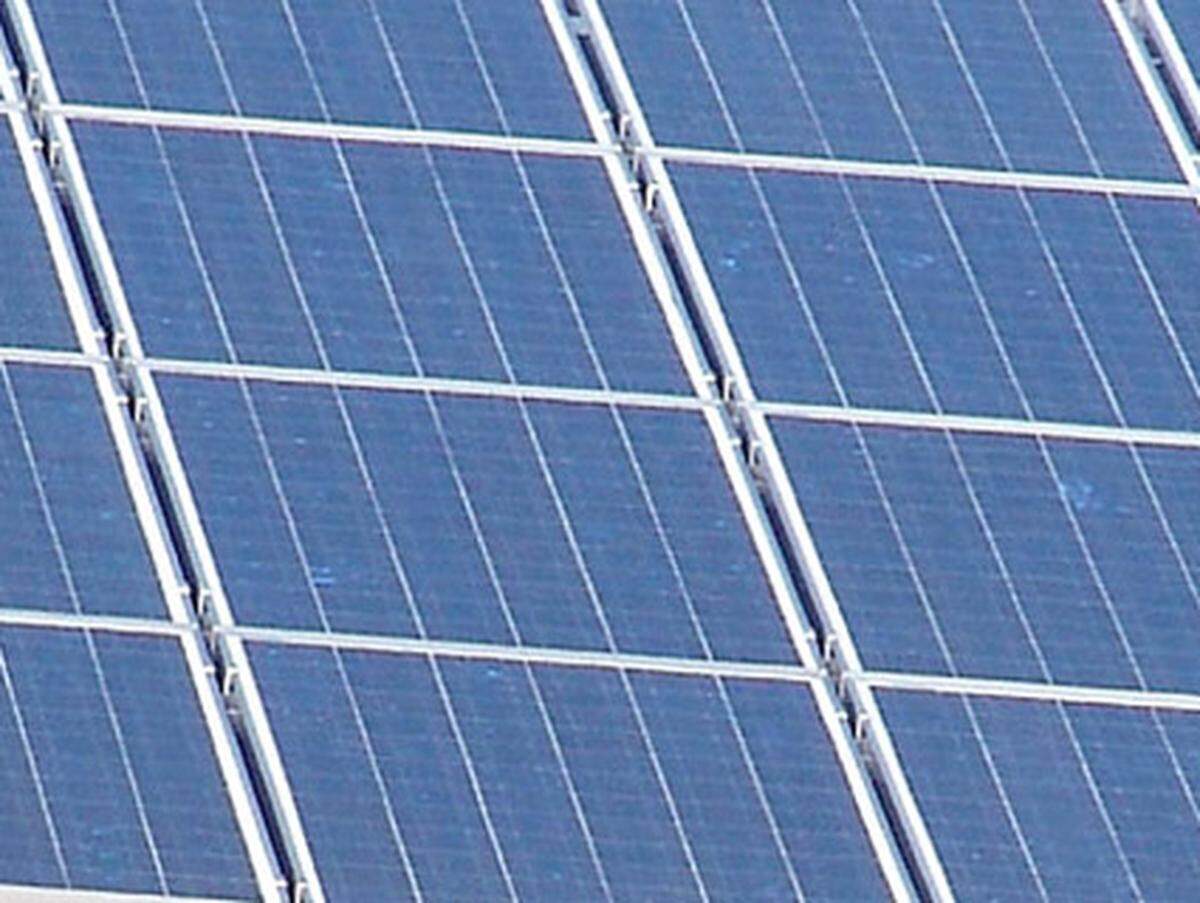 Während Greenonetec die Sonnenkollektoren herstellt, kommen von Isovolta die meisten Spezialfolien für Photovoltaikmodule.