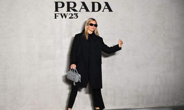 Nicht nur Schauspielerin Sienna Miller interessiert sich für Prada. Auch die Aktionäre sind von dem Modehaus begeistert.