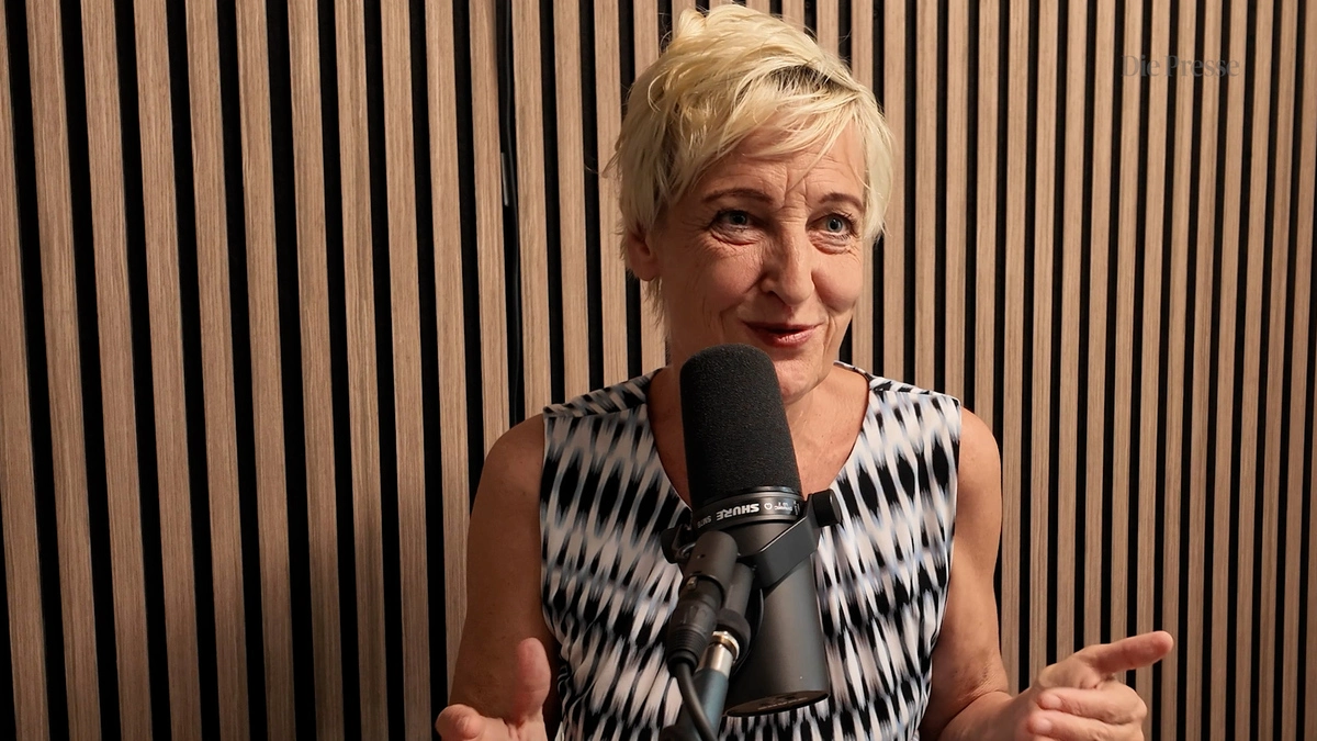Von-der-Politik-in-die-Klasse-Man-ist-nur-am-Rande-mit-Schulstoff-besch-ftigt-