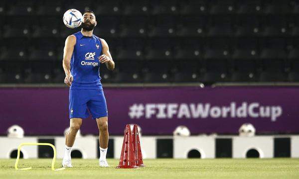 Karim Benzema beim Training in Doha.