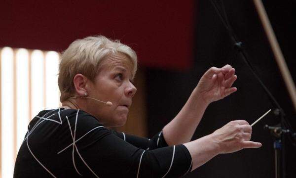Die US-Dirigentin Marin Alsop leitet das RSO Wien seit 2019.