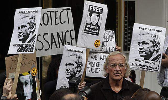 Großbritannien startete offiziell Auslieferung Assanges an Schweden 