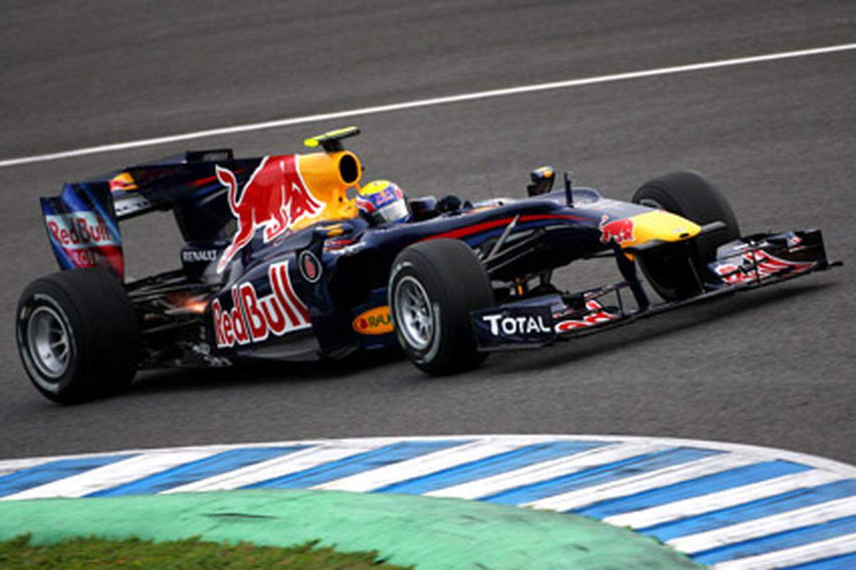 Mark Webber brach unmittelbar nach der Präsentation zu ersten Testfahrten auf, Vize-Weltmeister Sebastian Vettel durfte vorerst nur zuschauen.