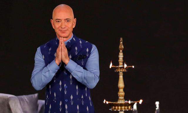 Amazon-Boss Jeff Bezos: Die märchenhaft reich gewordene Elite sorgt sich um den Kapitalismus. 