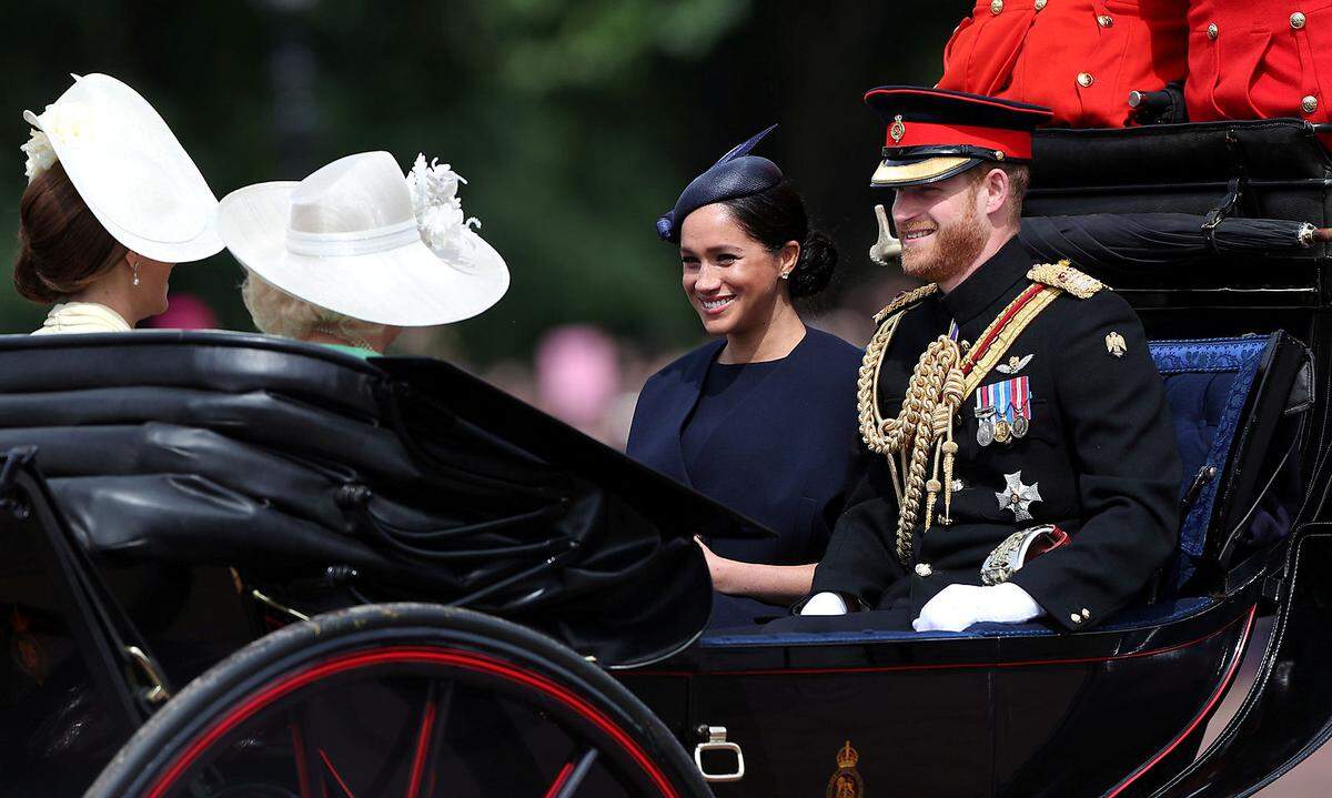 Auch Herzogin Meghan (37) nahm an der Veranstaltung zu Ehren der Queen teil. Es war ihr erster offizieller Termin seit der Geburt ihres Kindes - des kleinen Archie - vor etwa einem Monat.