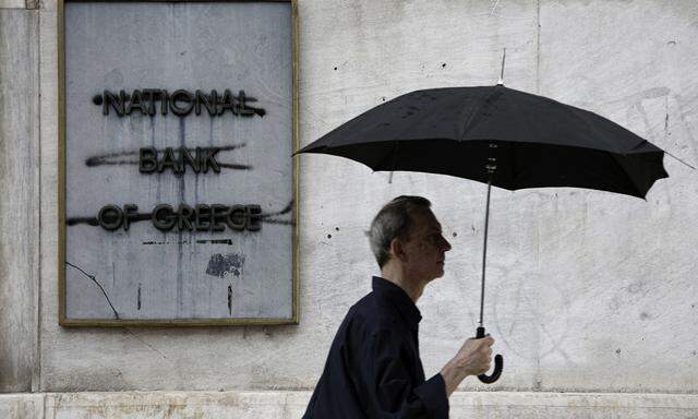 Griechenlands Banken ziehen sich vermehrt aus den Nachbarmärkten zurück.