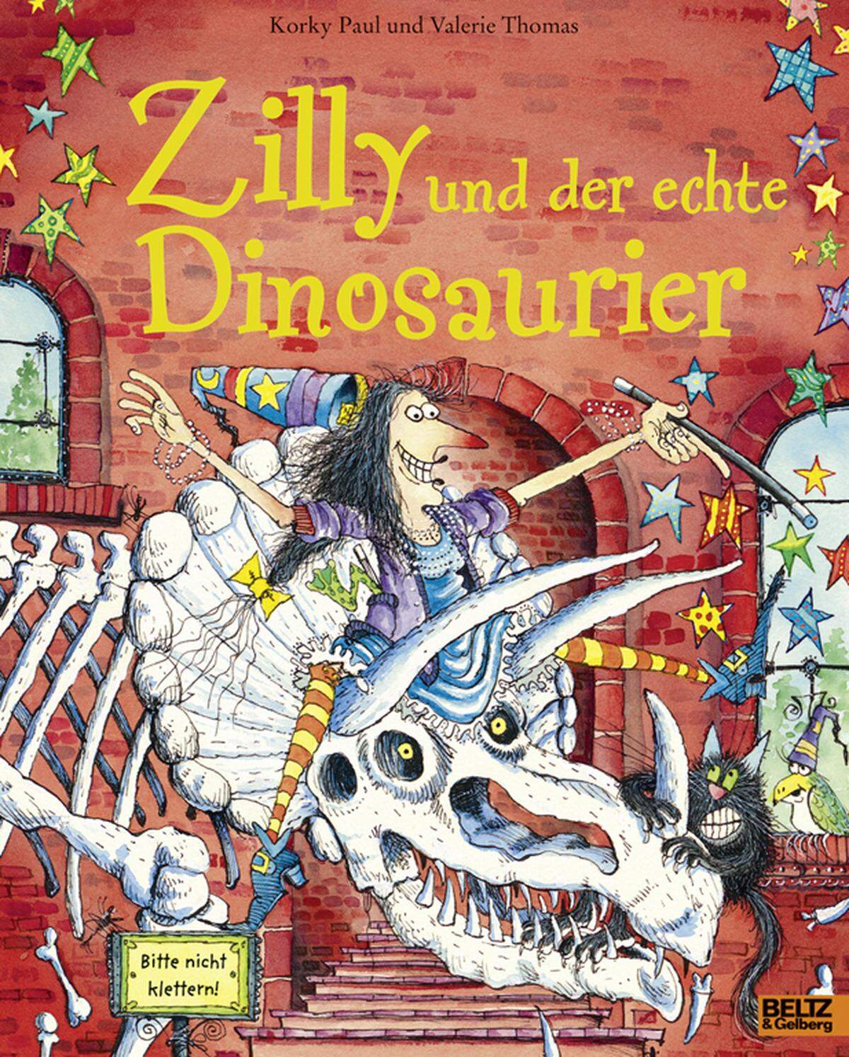 Der Reiz von Zilly, der Zauberin ist eine charmante Kombination aus realem Alltag (von Wäscheleine bis Internet-Recherche), Detailreichtum (ihr Besen hat Steigbügel) und phantastischen Ausflügen. Im neuesten Band "Zilly und der echte Dinosaurier" (BELTZ und Gelberg) reist die quirlig-chaotische Hexe in die Kreidezeit, um einen Triceratops möglichst real zu malen. Eine glänzende Idee - da sind sich Zilly und kindliche Leser einig. Alter: Ab vier Jahren.