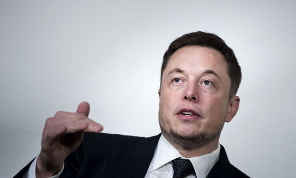 Die Aktionäre des Elektroautokonzerns Tesla haben dem milliardenschweren Vergütungsplan des Vorstandschefs Elon Musk zugestimmt