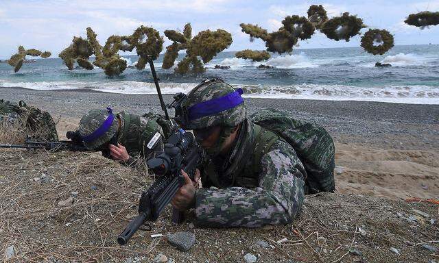 TOPSHOT-SKOREA-US-MILITARY-EXERCISE