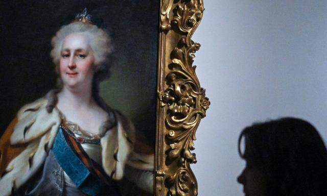 Russia Art Auction Sales Exhibition 6698999 18.11.2021 A painting Portrait of the Empress Catherine the Great by Dmitry