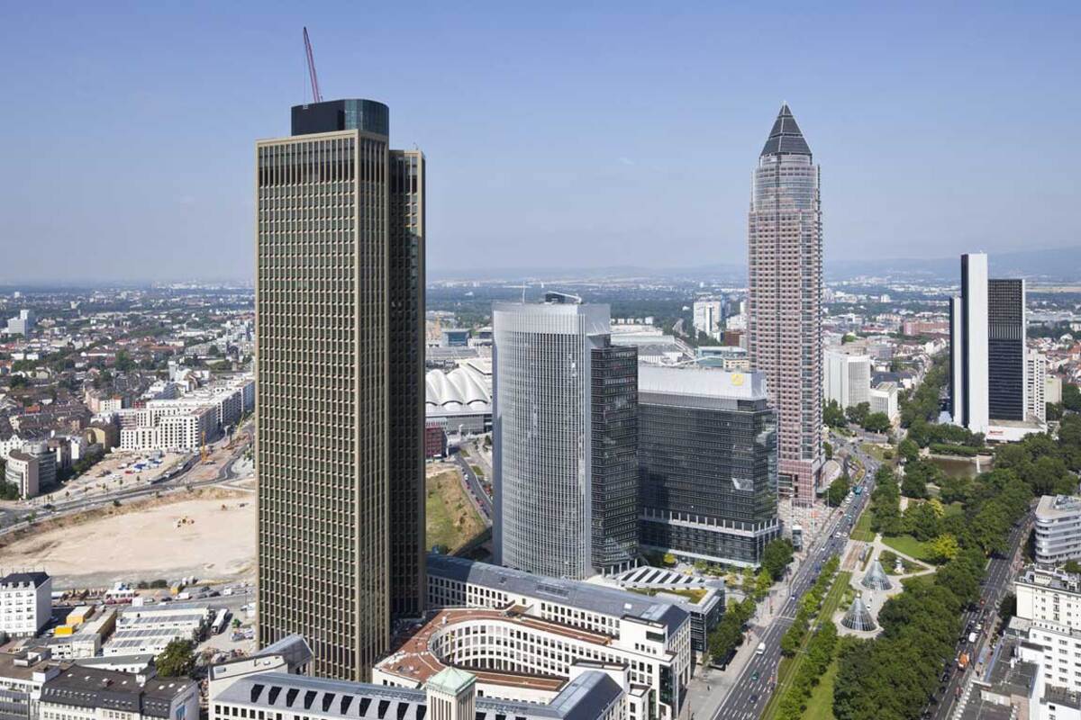 Die Mietflächen im Turm wurden an den Hauptmieter PwC (PricewaterhouseCoopers) übergeben. Das Gesamtinvestment für den Tower 185 beläuft sich auf rund 450 Millionen Euro.