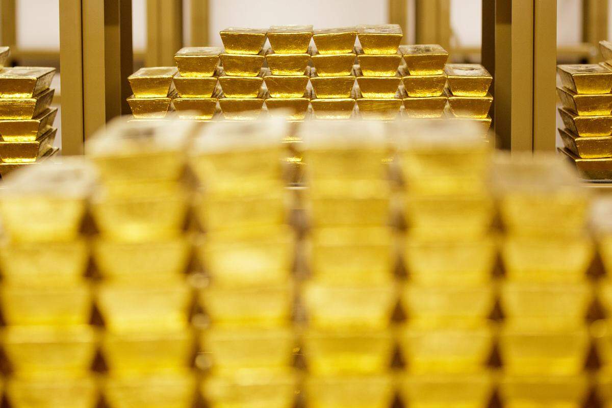 Den derzeitigen Goldbestand von 280 Tonnen will Nowotny konstant lassen. Es seien derzeit weder Verkäufe noch Zukäufe beabsichtigt.